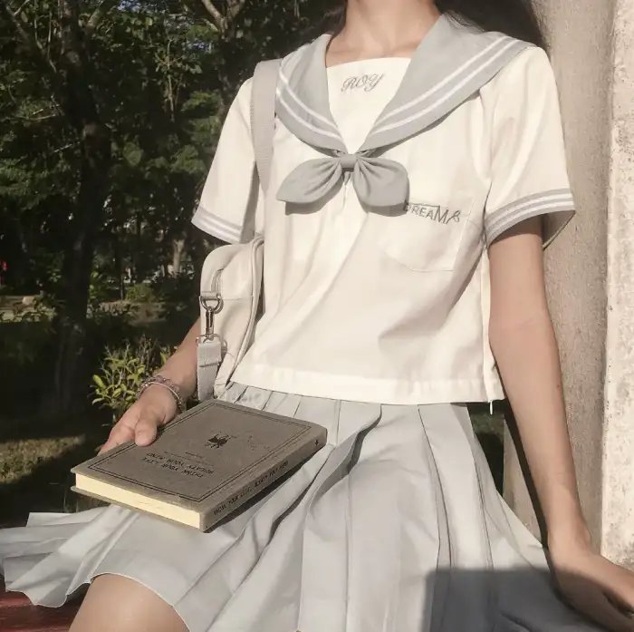 黑珍珠艾曼妞